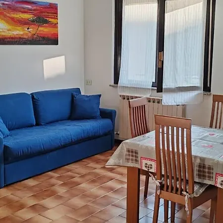 Casa La Brezza דרביו